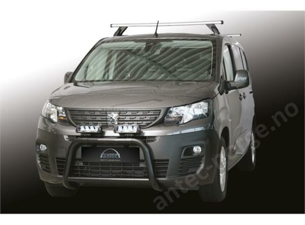 Lyspakke Lazer Linear Triple-R 750 Elite på frontbøyle.  Citroen Jumpy 2016+