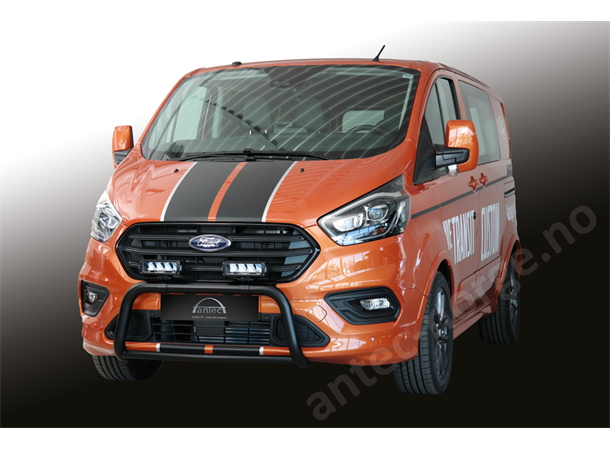 Lyspakke Lazer Triple-R 750E på frontbøyle.  Ford Transit Custom 2018+