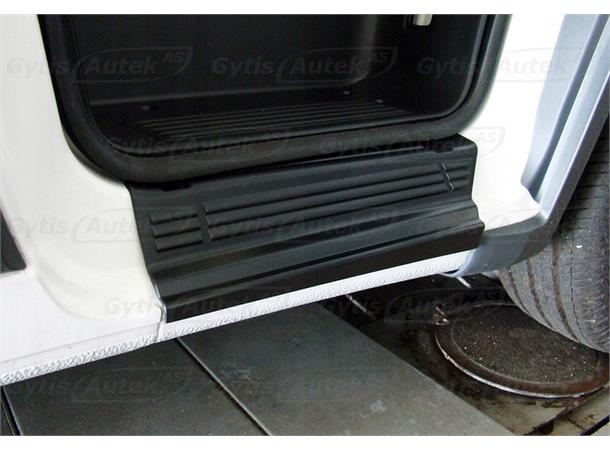 Dørterskelbeskytter i sort plast.  Citroen Jumper 2008+ 2015+