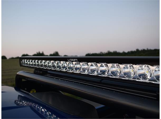 Lyspakke Lazer T28 Evolution takmontert. Mercedes X-klasse 2018+ u/takrails
