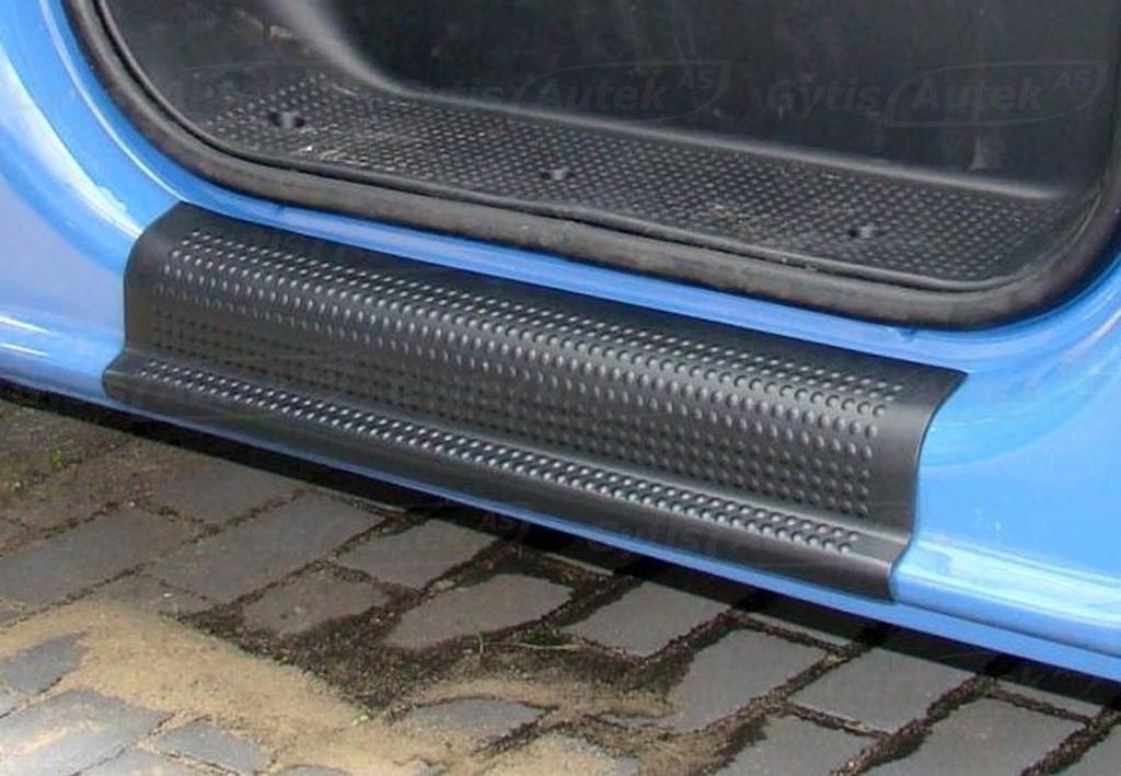 Dørterskelbeskytter i sort plast.  Opel Vivaro 2001-2014