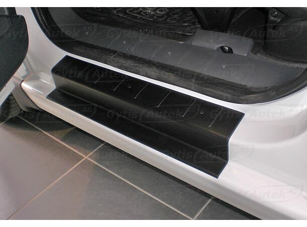 Dørterskelbeskytter i sort plast.  Peugeot Expert 2007-2015