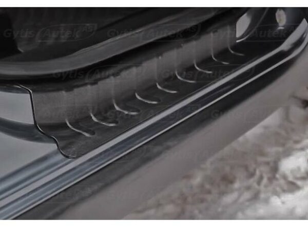 Dørterskelbeskytter i sort plast.  Peugeot Partner 2008-2018 - Bilde 2