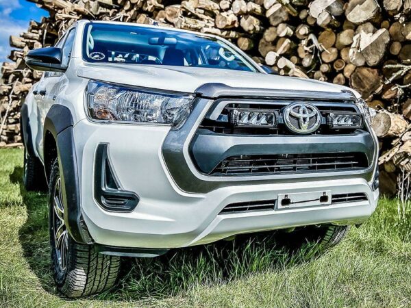 Lyspakke Lazer Triple-R750 Elite Grillkit.  Toyota Hilux Active/SR 2021+