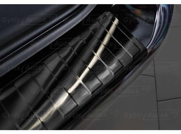 Bakfangerbeskytter børstet mørk stål.  Toyota Proace City 2020+ - Bilde 6