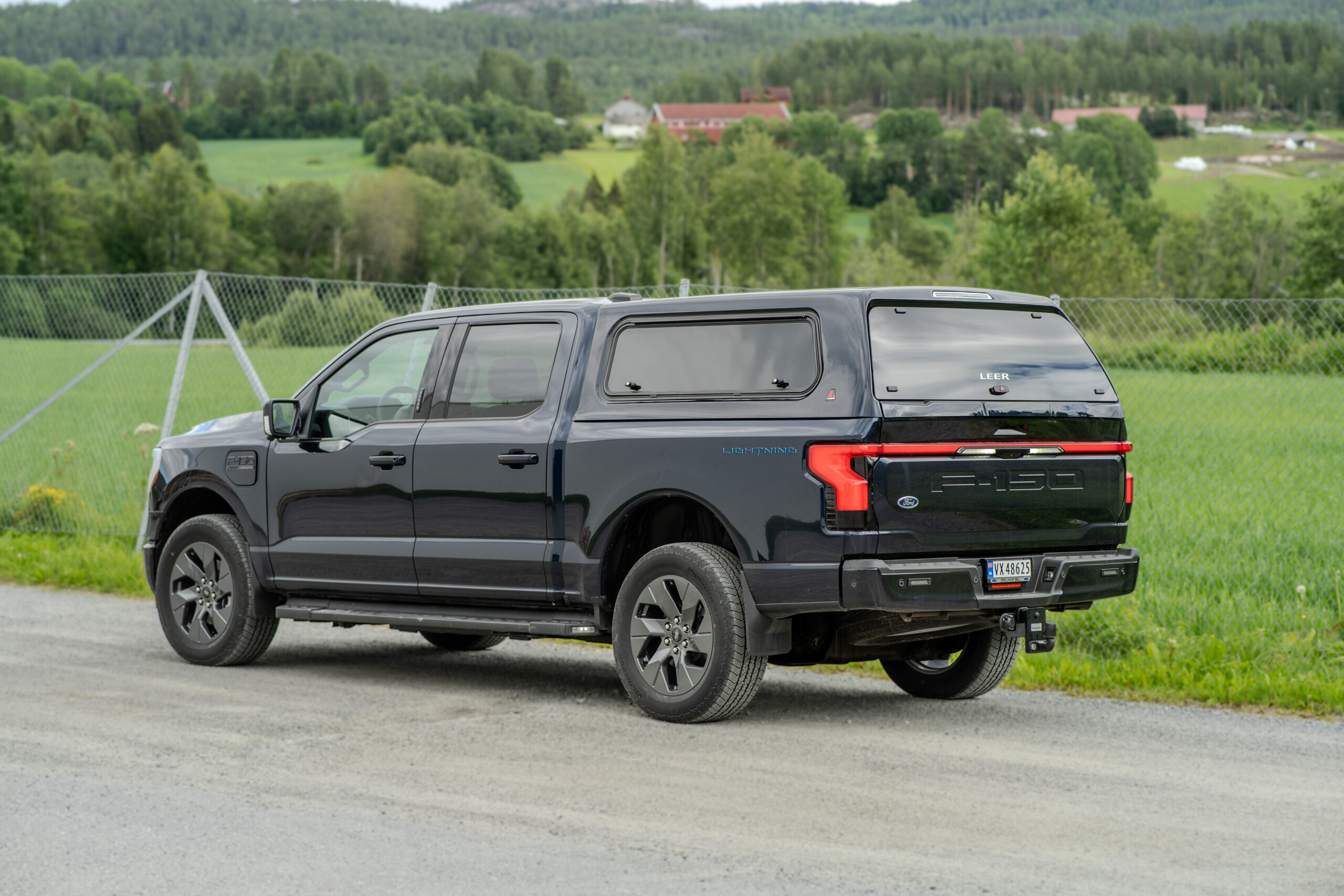 LEER 100XR hardtop. Ford F-150 Lightning 5,6 fot. 2023+ - Bilde 2