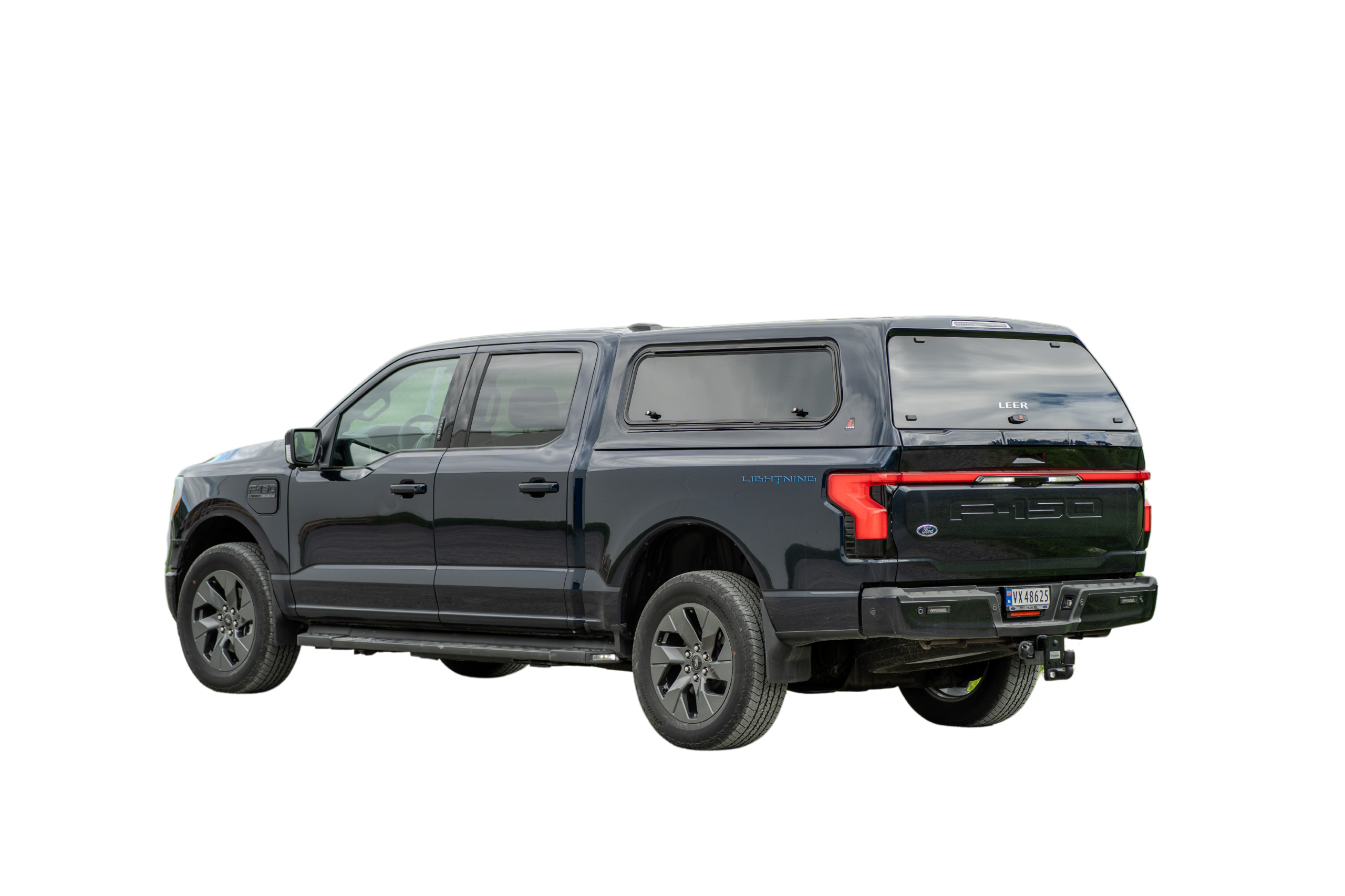 LEER 100XR hardtop. Ford F-150 Lightning 5,6 fot. 2023+