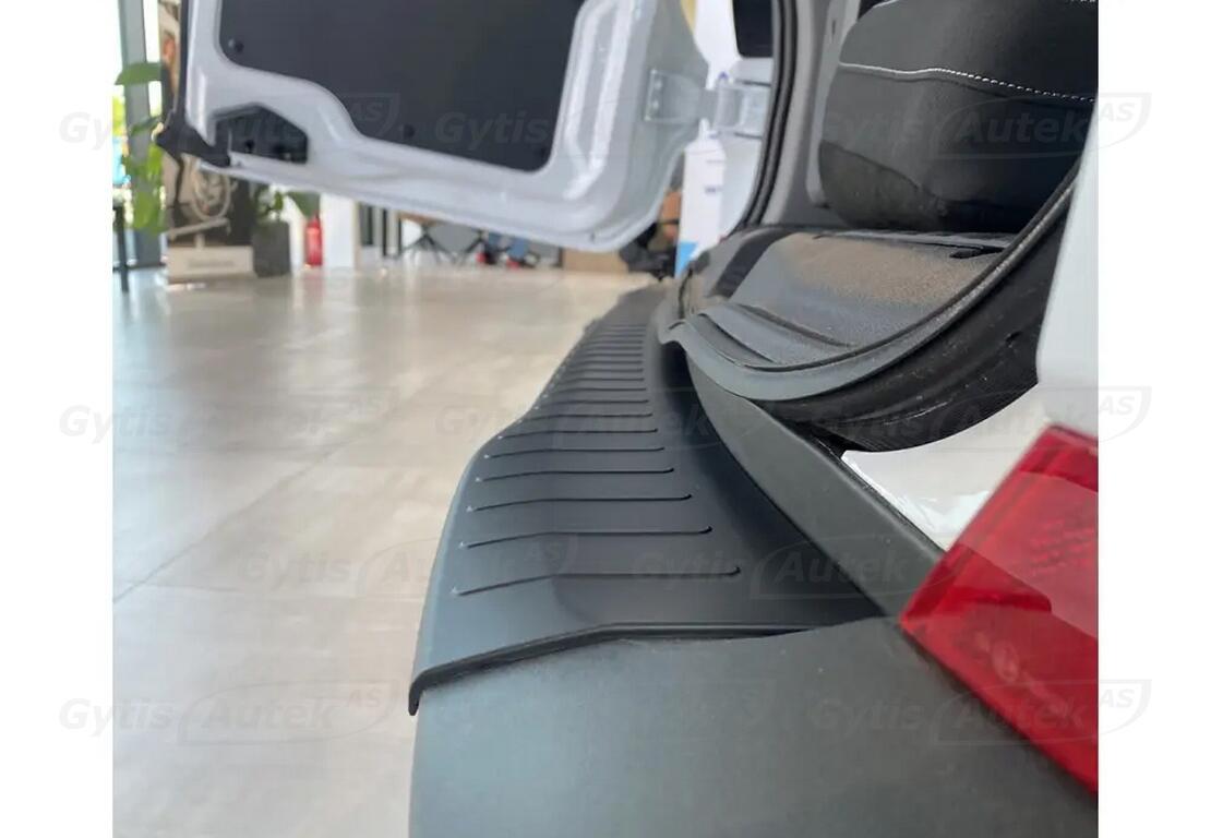 Bakfangerbeskytter i plast. Ford Transit Custom Trend/Limited 2024+ - Bilde 2