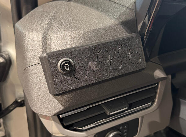 Bryterpanel for ekstralys. VW Transporter T7 2025+