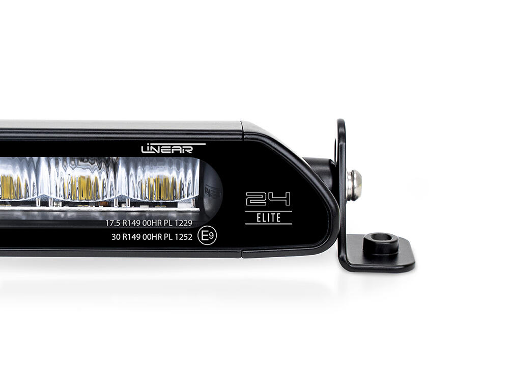 Lyspakke Lazer Linear 24 Elite på frontbøyle. Ford Ranger Raptor 2023+ - Bilde 4