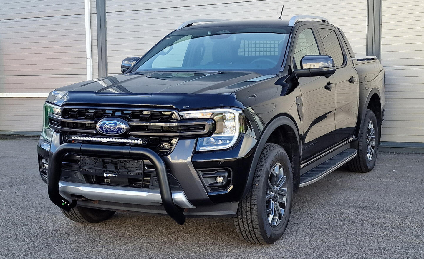 Lyspakke Lazer Linear 24 Elite på frontbøyle. Ford Ranger 2023+