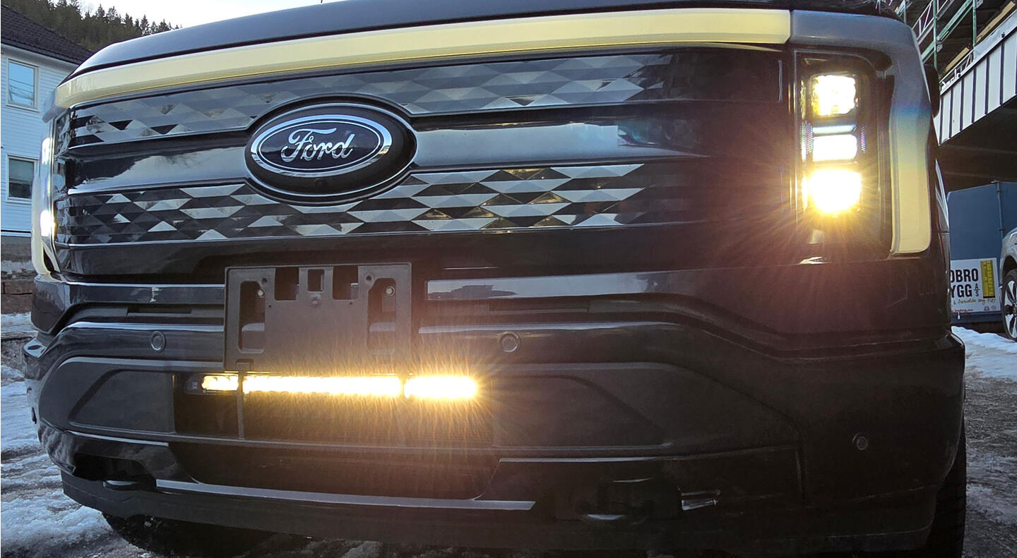 Lyspakke Lazer Linear 18 Elite+ Grillkit. Ford F-150 Lightning 2023+ - Bilde 5