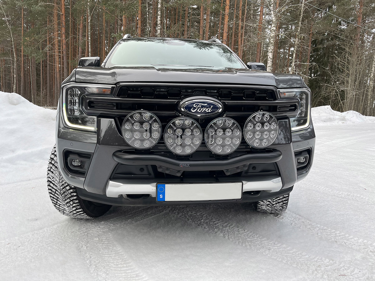 Lyktebøyle foran Qpax for 4 lamper. Ford Ranger 2023+