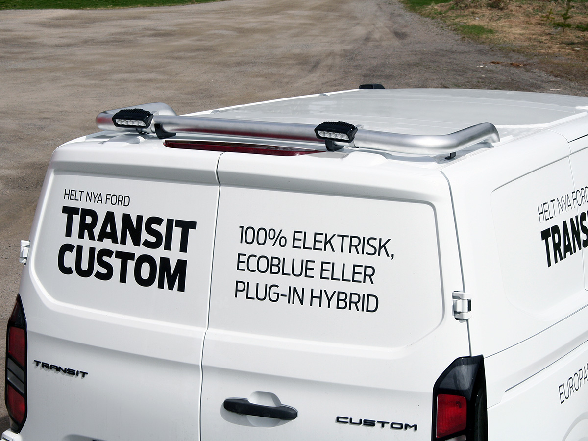Lyktebøyle tak bakre. T-Rack Qpax. Ford Transit Custom 2024+