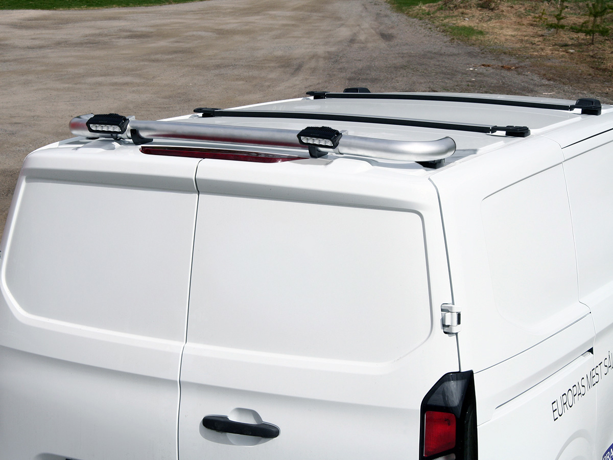 Lyktebøyle tak bak. T-Rack Qpax. VW Transporter T7 2025+ m/originale takbøyler - Bilde 3