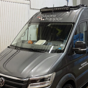 Lyktebøyle tak fremme høy. T-Rack Qpax. VW Crafter H3 2017+.